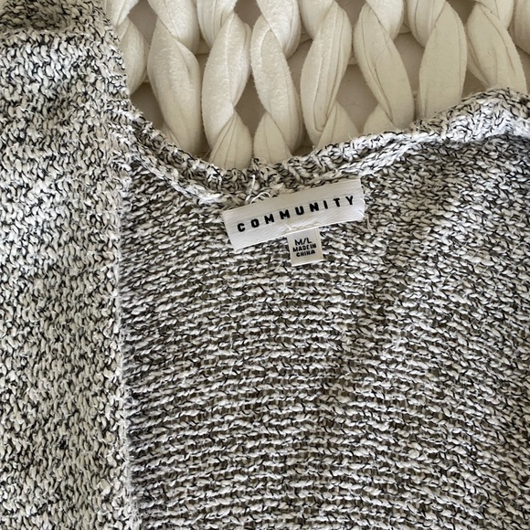 Community Aritzia cardigan - Picture 1 of 2